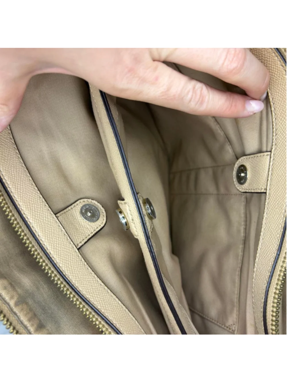 Large Authentic Coach beige leather satchel tote #coach #satchel crossbody strap